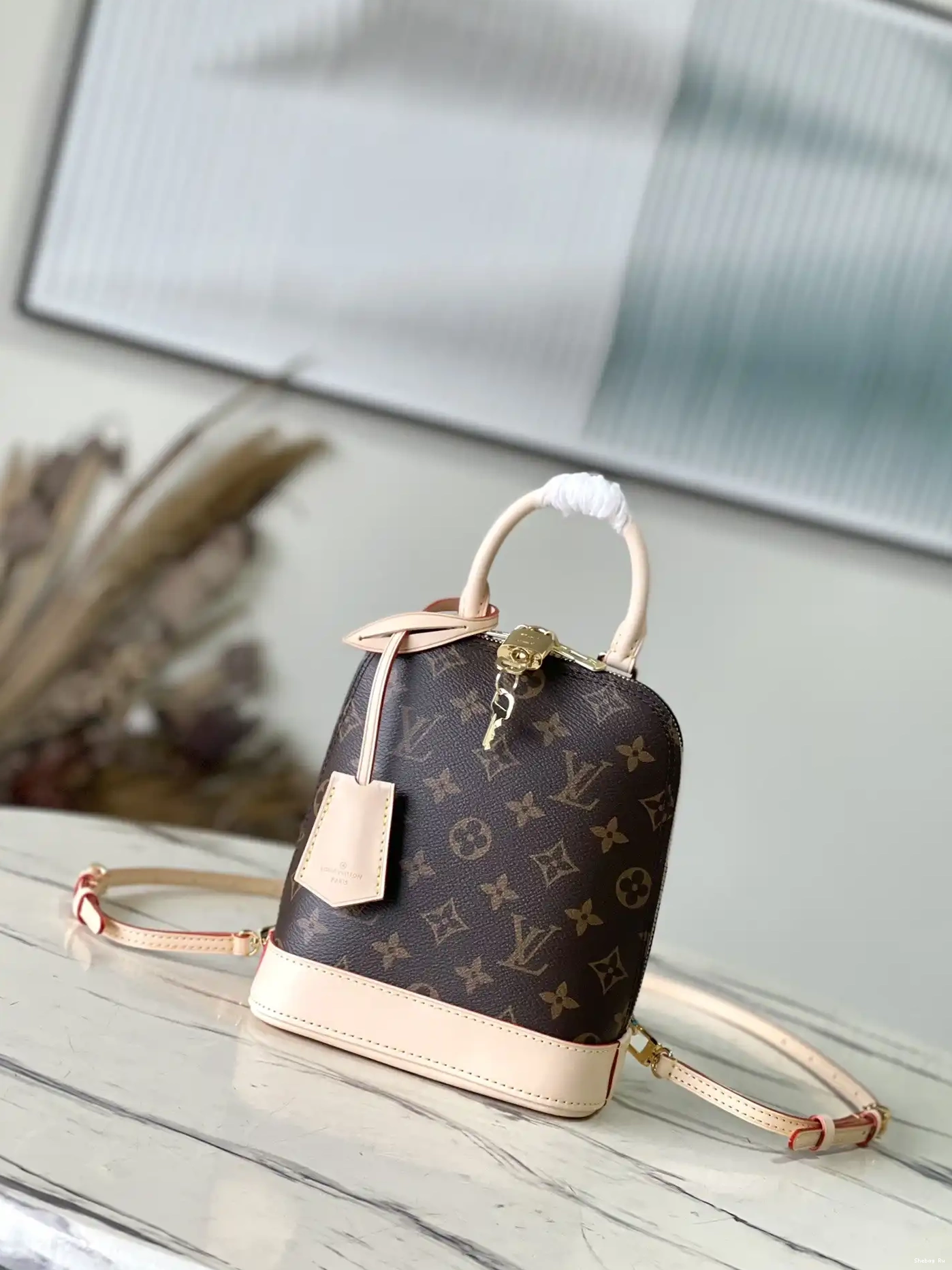 - Backpack VUITTON 15*20*10 cm LOUIS Alma 0618